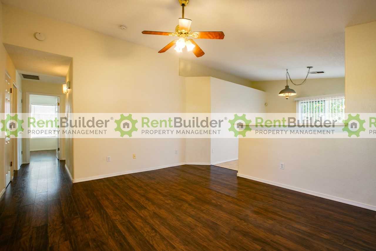 5106 Park Ridge Rd Nw - Photo 3 of 21
