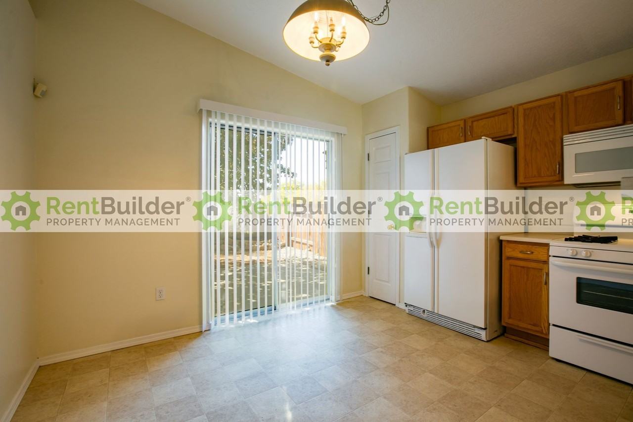 5106 Park Ridge Rd Nw - Photo 5 of 21