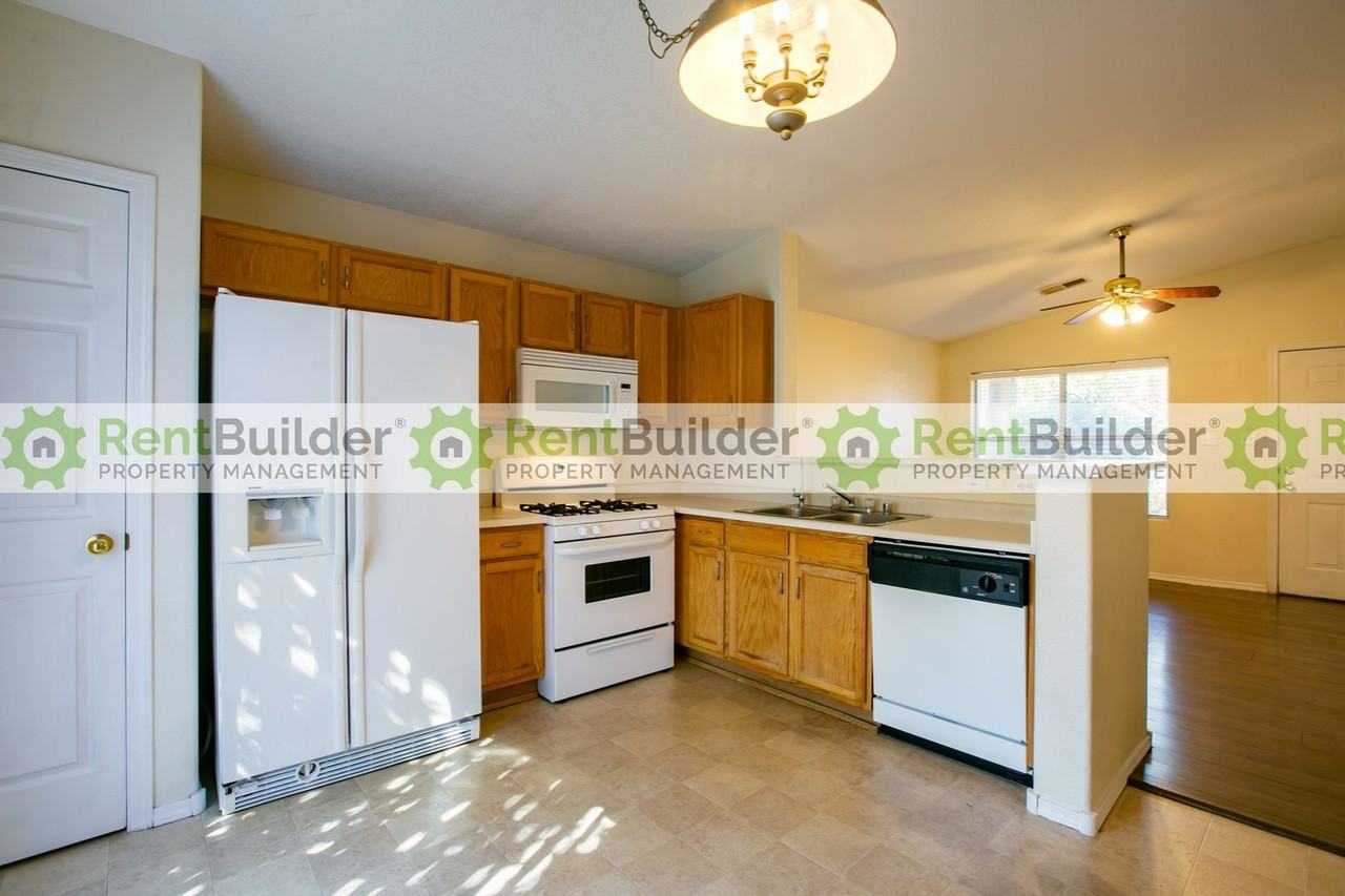 5106 Park Ridge Rd Nw - Photo 6 of 21