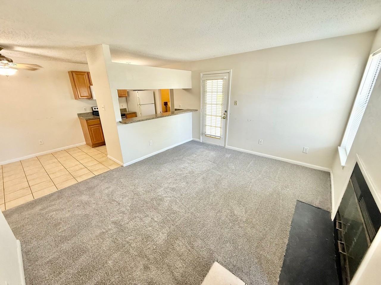 608 Spirit Ct - Photo 3 of 39