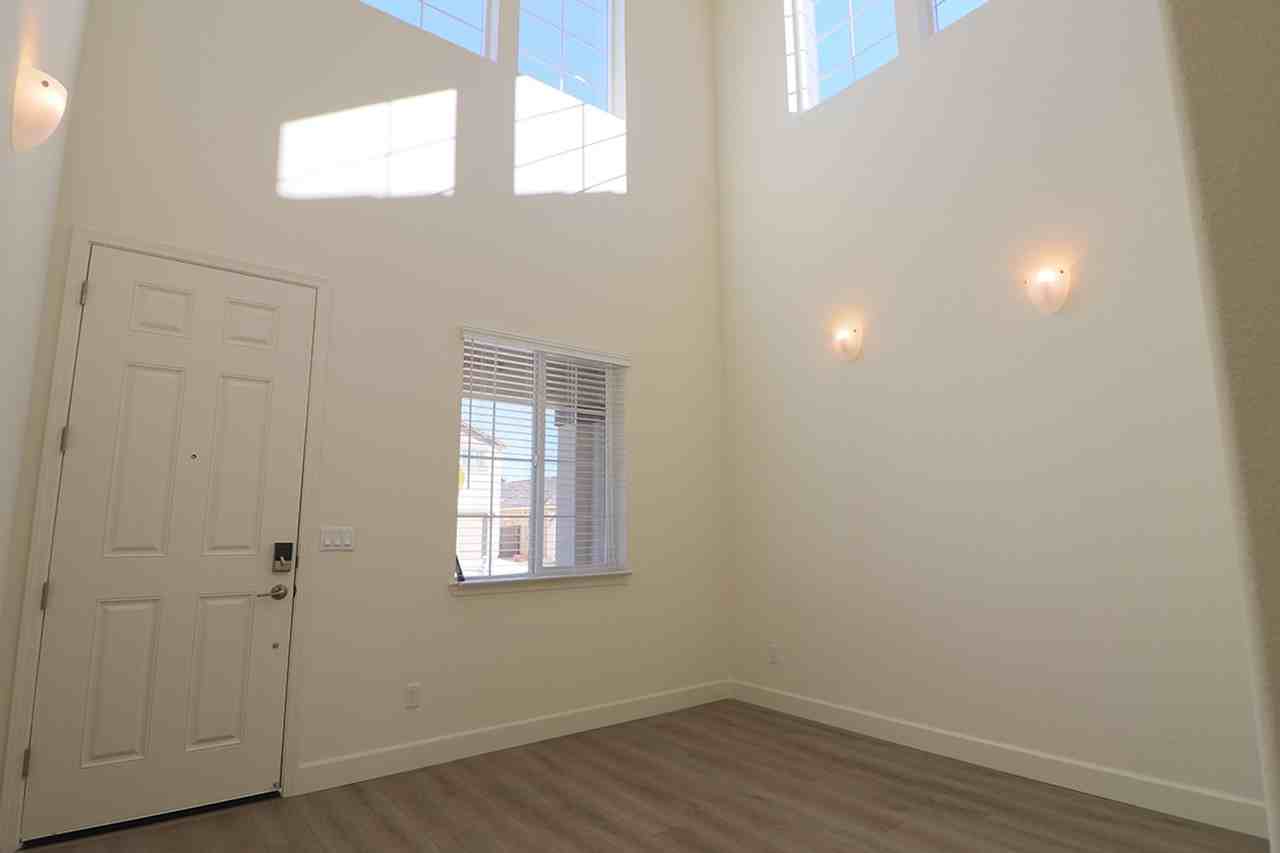6735 Lunar Descent Dr - Photo 4 of 23