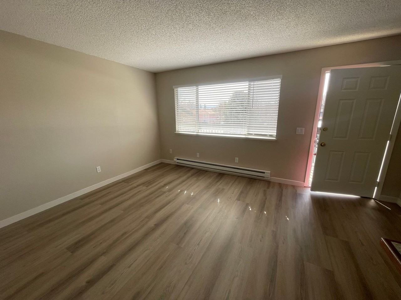 3055 Berrum Pl - Photo 6 of 7