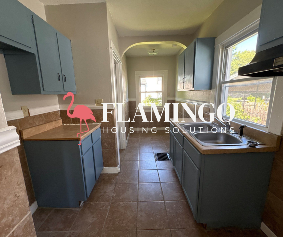 41 N Marion St - Photo 5 of 15
