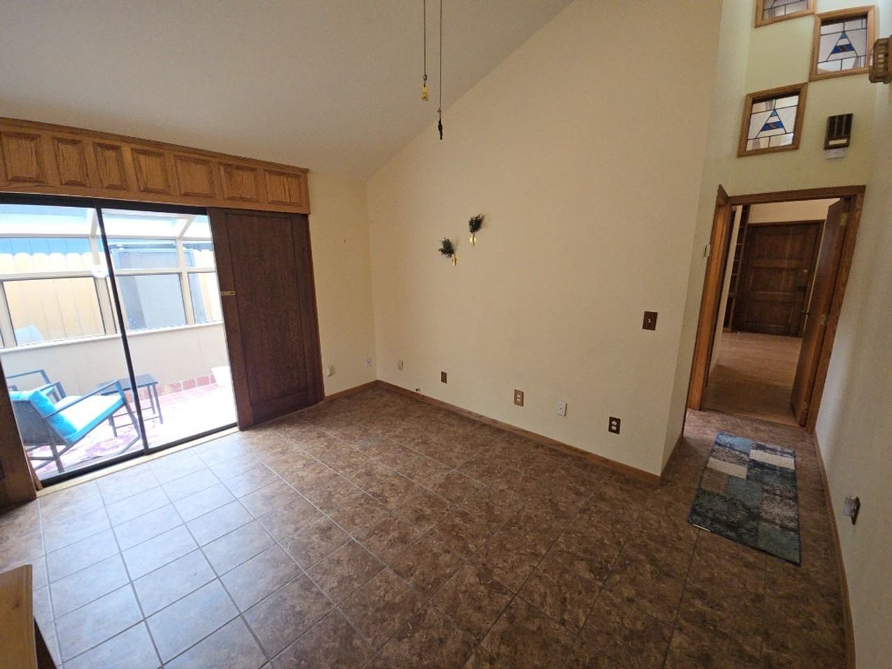 5060 Meyers Ave - Photo 6 of 23