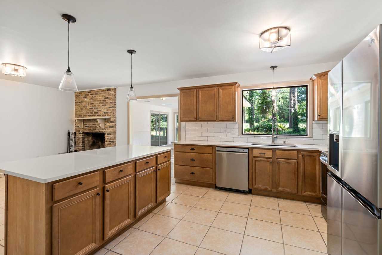 167 Rolling Hill Dr - Photo 6 of 20