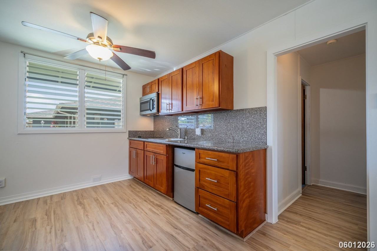 611 Kaiemi St - Photo 7 of 15