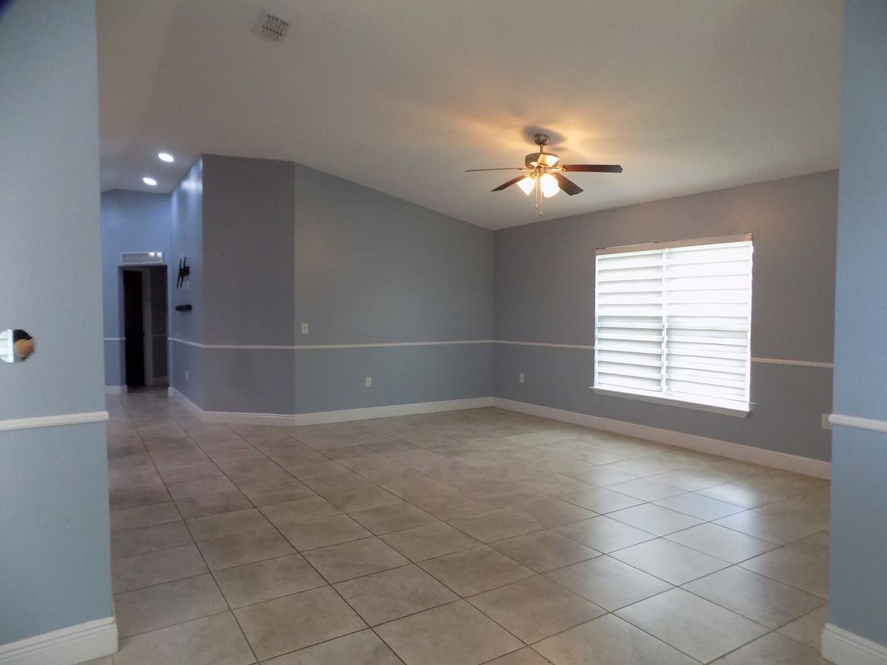 377 Cimarron Ct - Photo 4 of 26