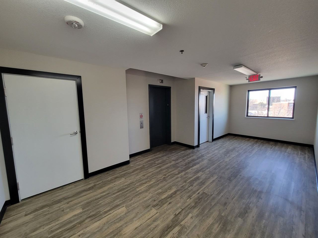 221 E 5th St - Photo 2 of 29