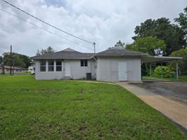 featured image of 123 N Citrus Ave