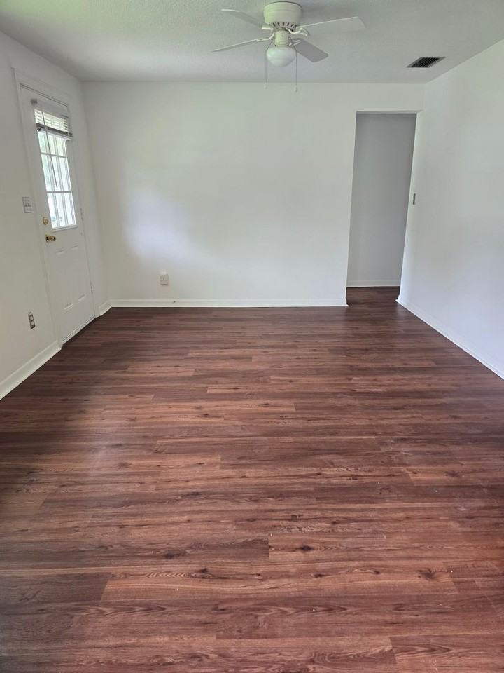 123 N Citrus Ave - Photo 3 of 9