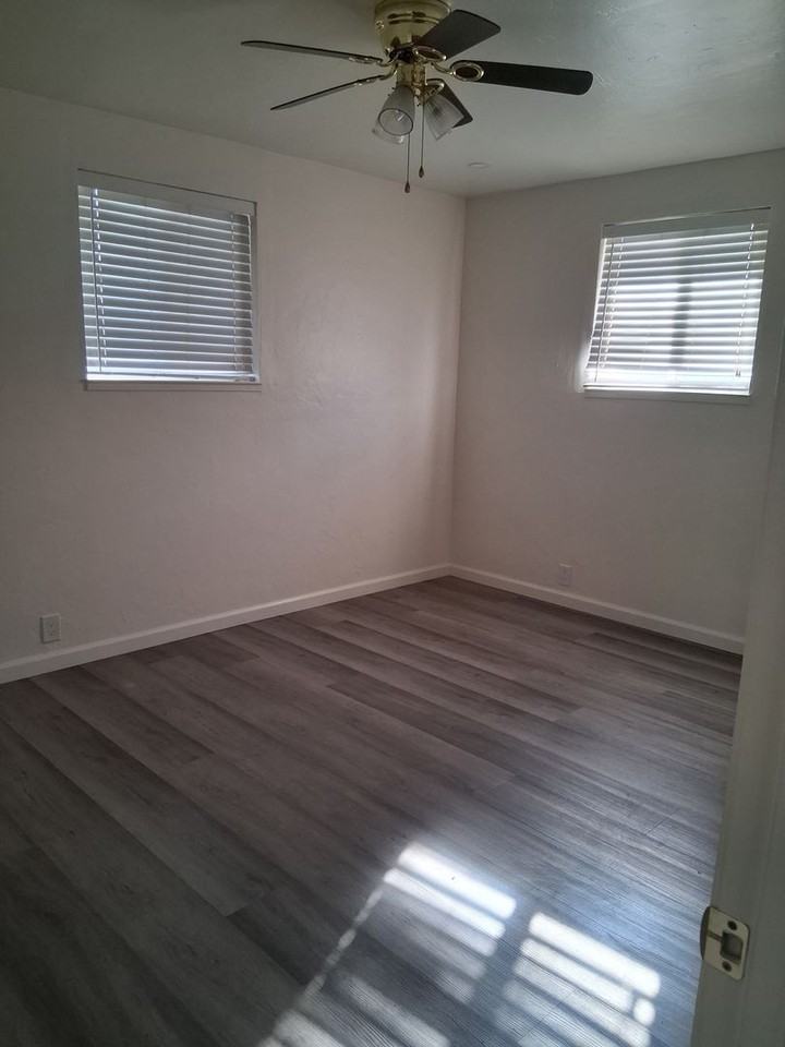 20 Coffey Ln - Photo 2 of 9