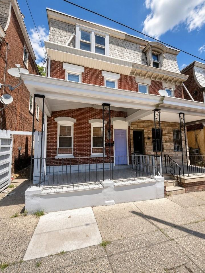 1515 Arrott St - Photo 7 of 7