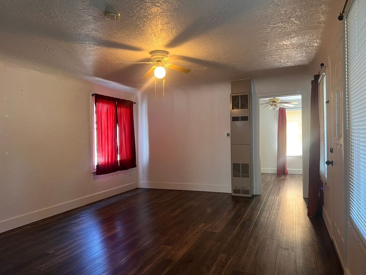 555 W Grant St - Photo 4 of 12