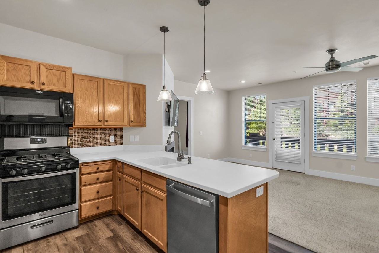 8381 Meadowview Ct #A21 - Photo 6 of 29