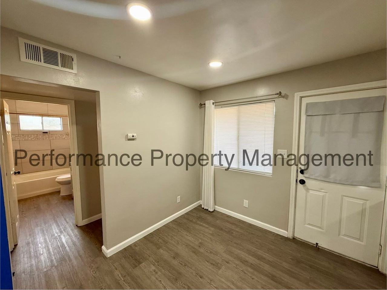 625 A St - Photo 3 of 12