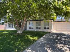 featured image of 5303 N Sky Vista Ave