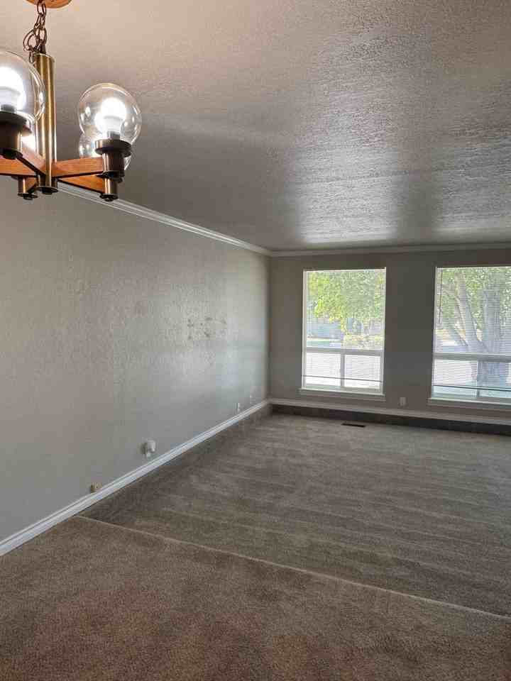5303 N Sky Vista Ave - Photo 7 of 25