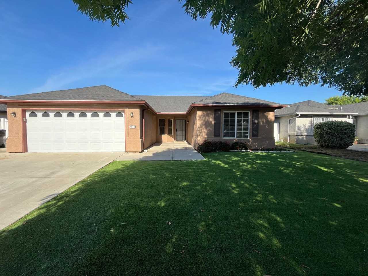 1030 S Vista St - Photo 2 of 30