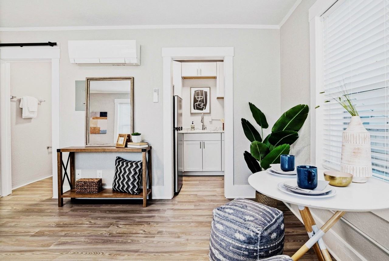 Nicely Renovated Studio Near Little Raven! - Photo 2 of 9