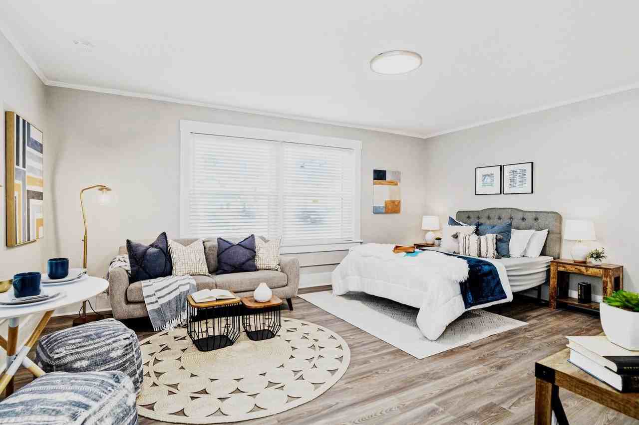 Nicely Renovated Studio Near Little Raven! - Photo 6 of 9