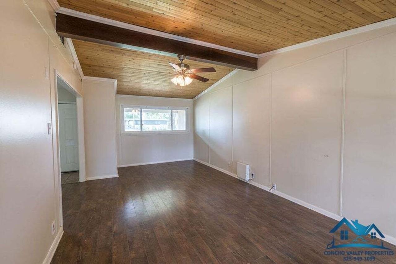 30 Clare Dr - Photo 5 of 18