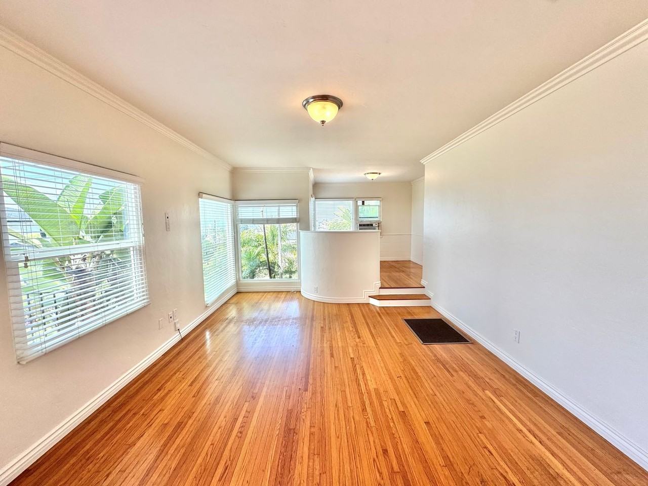 1665 Froude St - Photo 2 of 36
