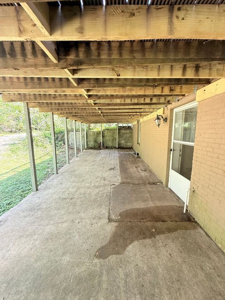 1312 Beanland Dr - Photo 4 of 19