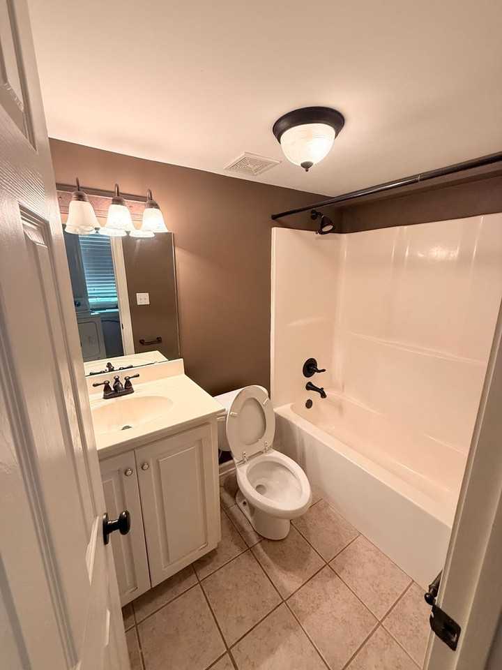 1312 Beanland Dr - Photo 6 of 19