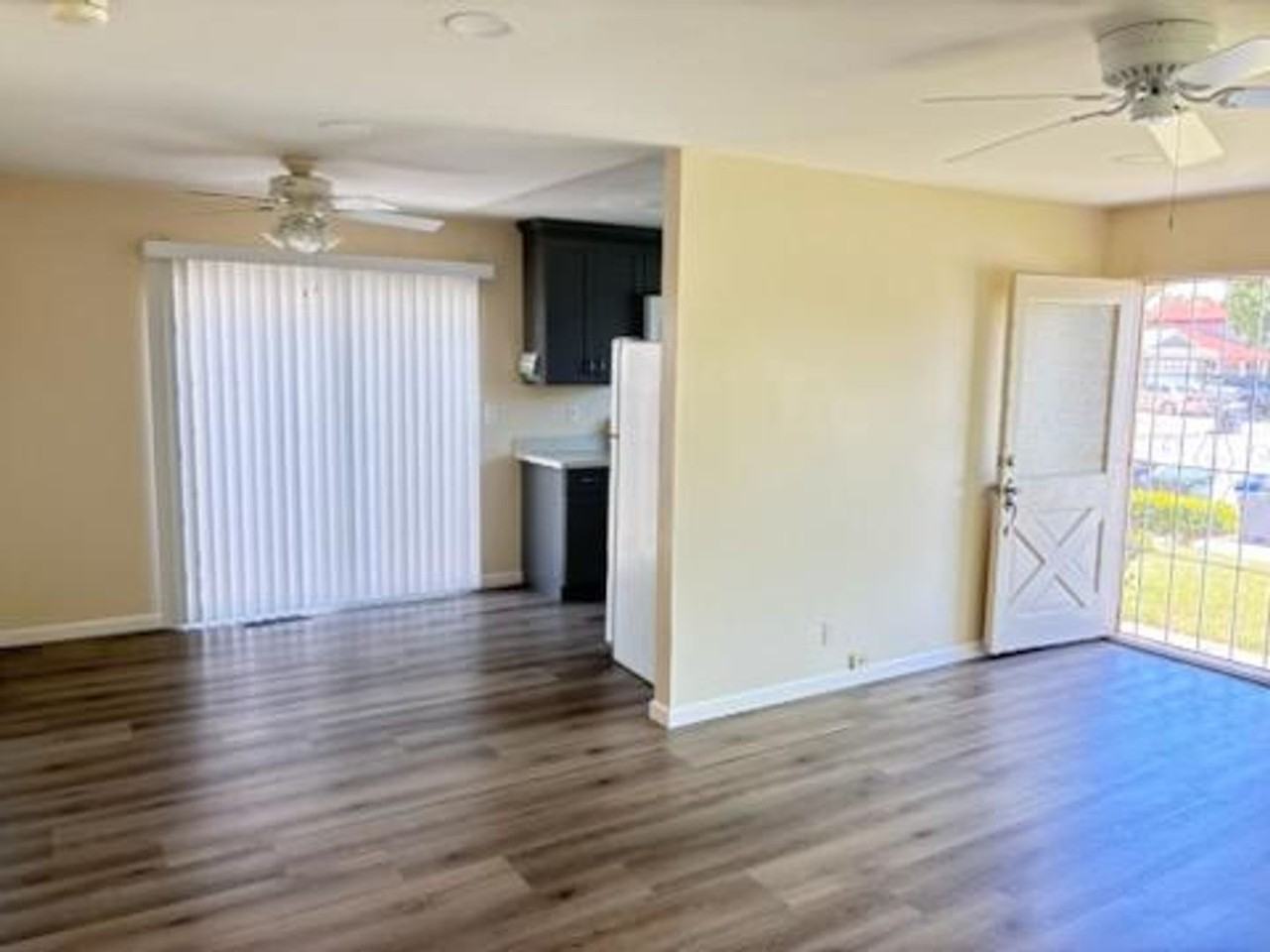 451 Carneros Ave #B - Photo 3 of 10