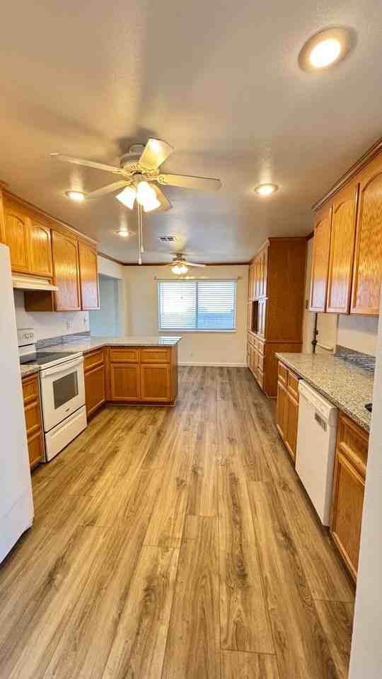 137 Argonaut St - Photo 5 of 20
