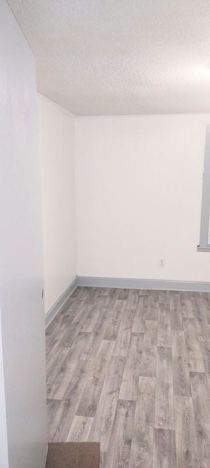103 W Moore St - Photo 7 of 20