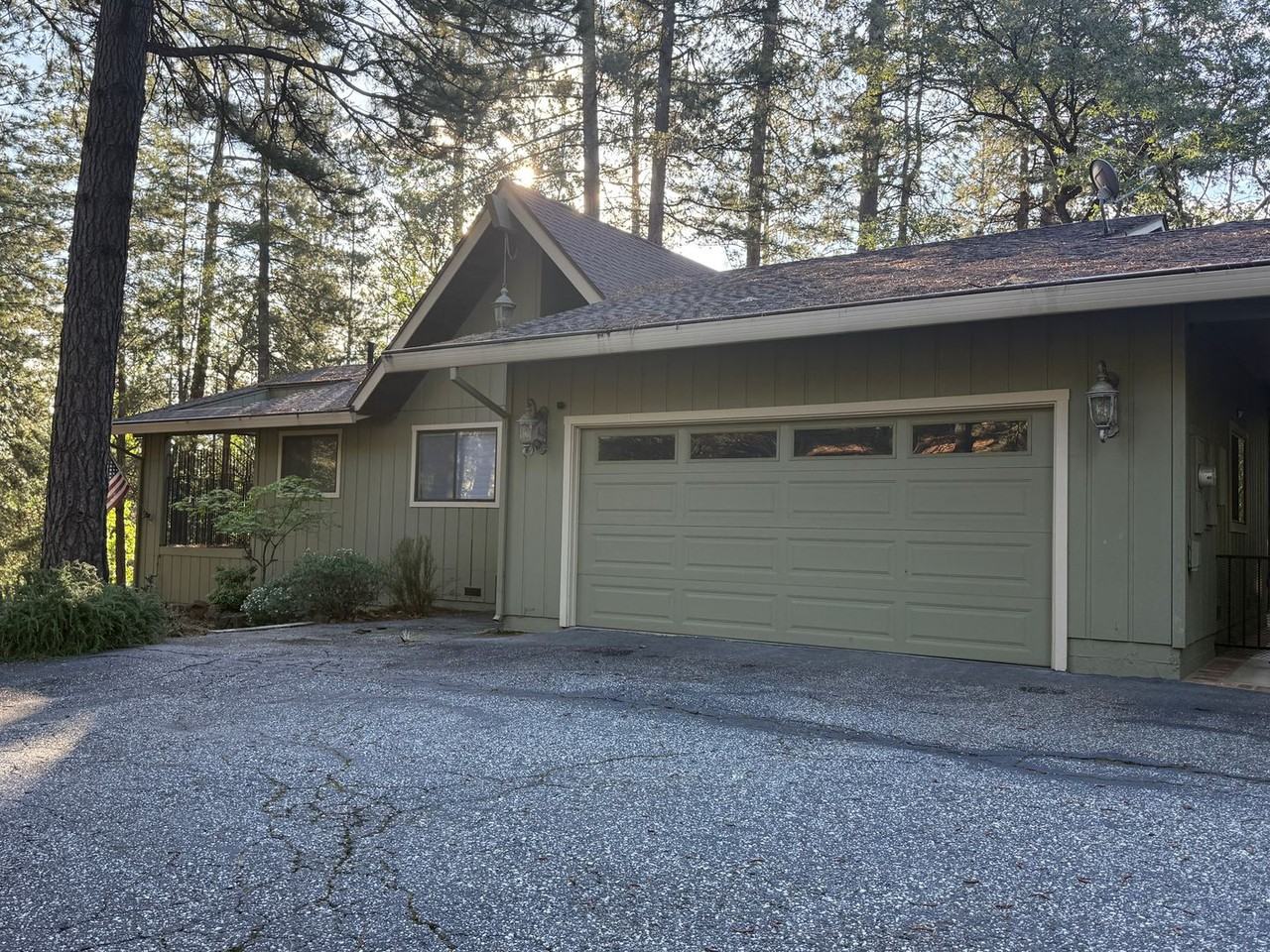 17425 Alexandra Way - Photo 2 of 50