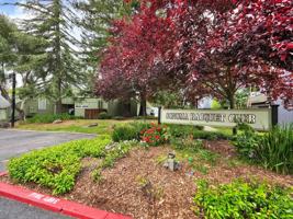 featured image of 658 Racquet Club Cir