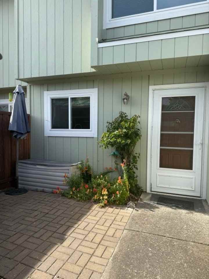 658 Racquet Club Cir - Photo 2 of 30