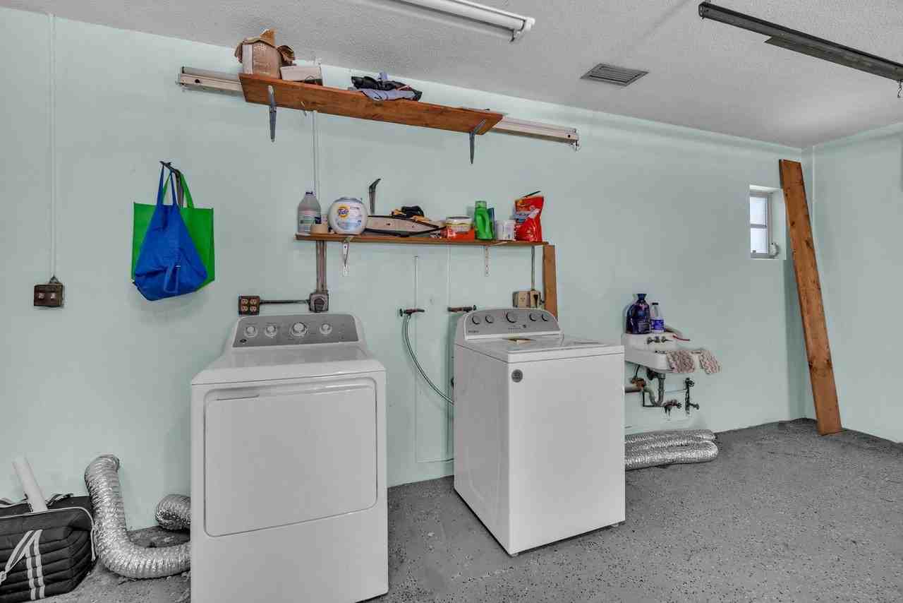 4406 Sw 37th Ave #0 - Photo 4 of 21