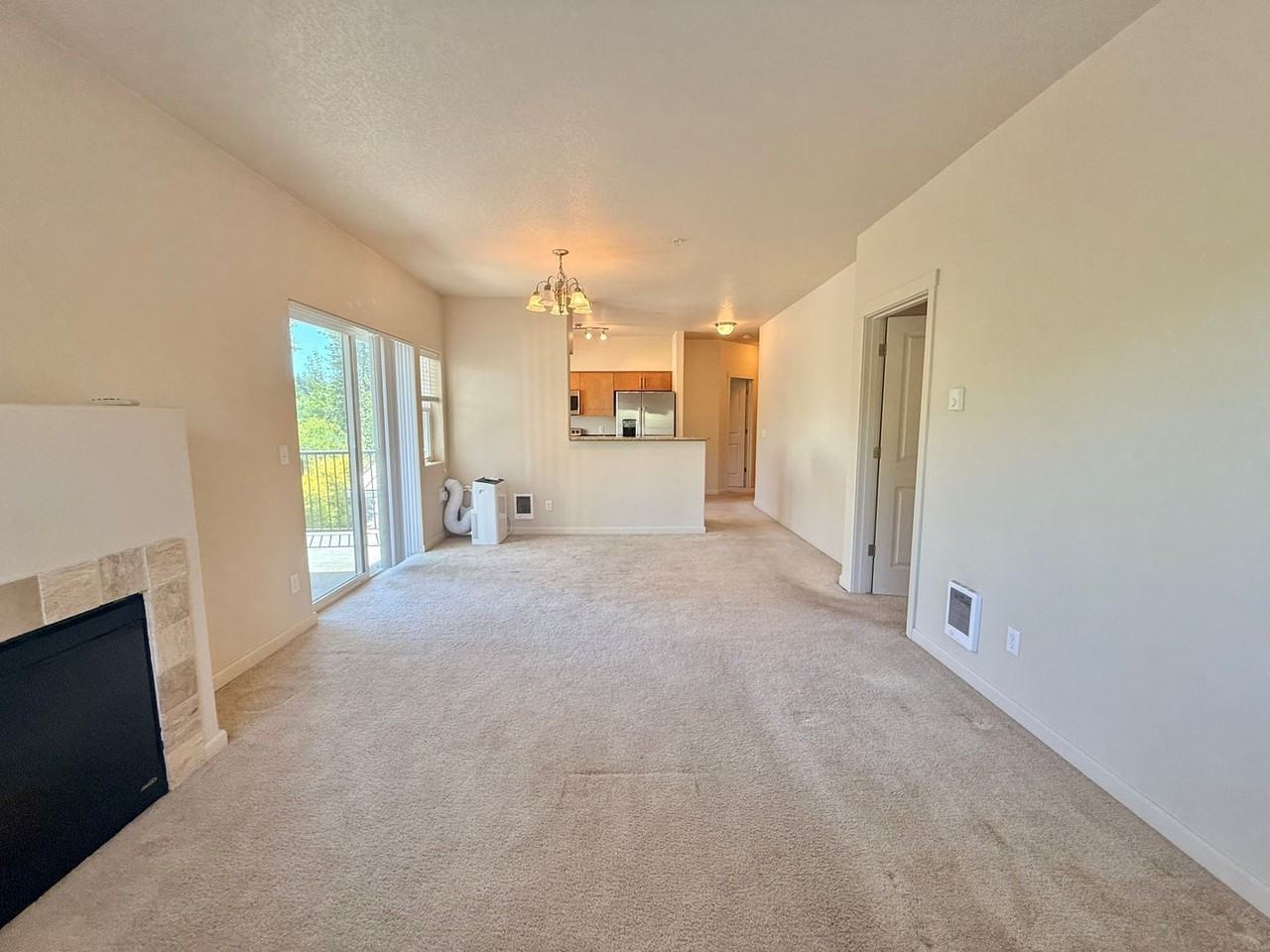 10834 Ne Holly St - Photo 3 of 24