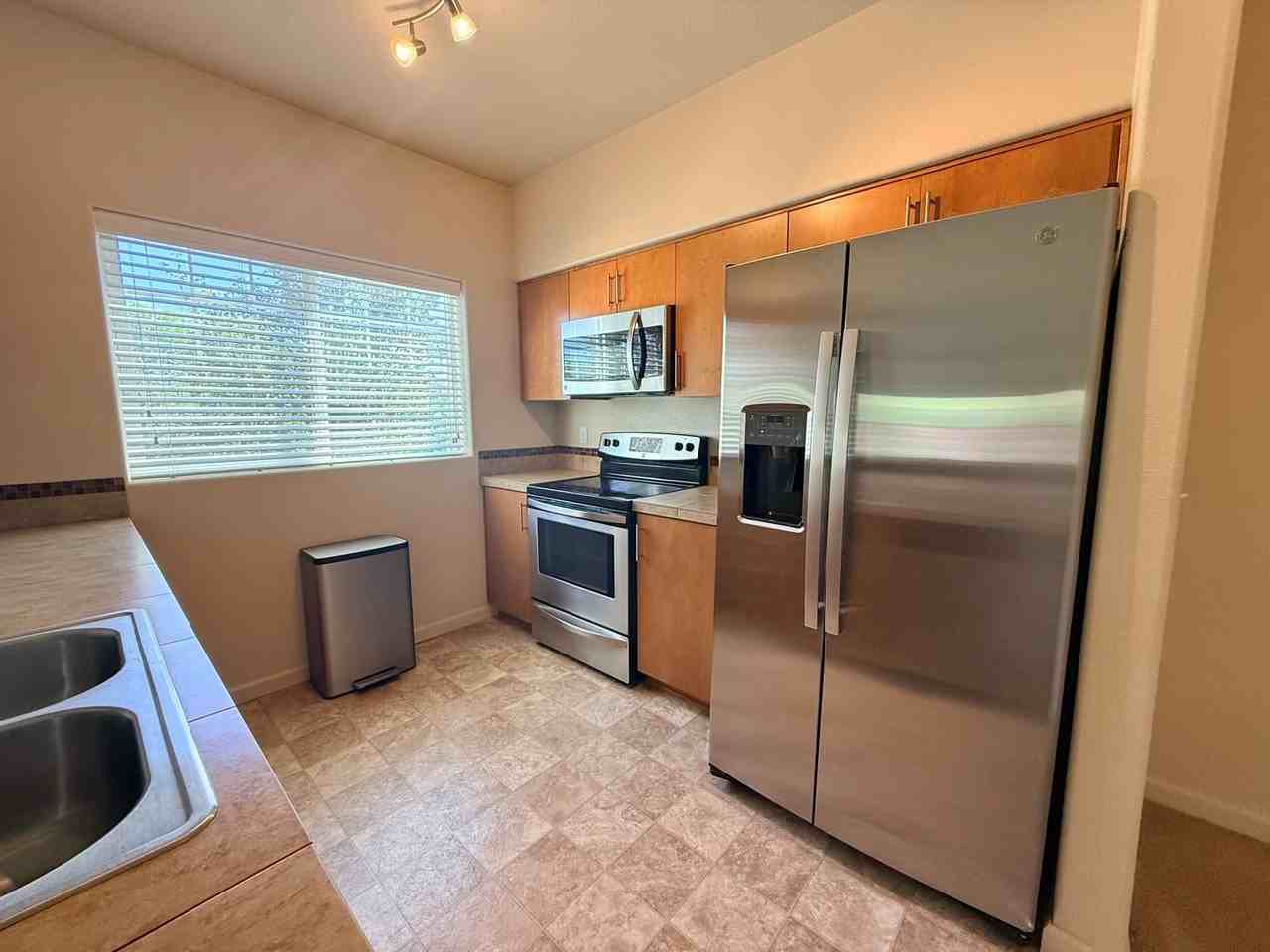 10834 Ne Holly St - Photo 7 of 24