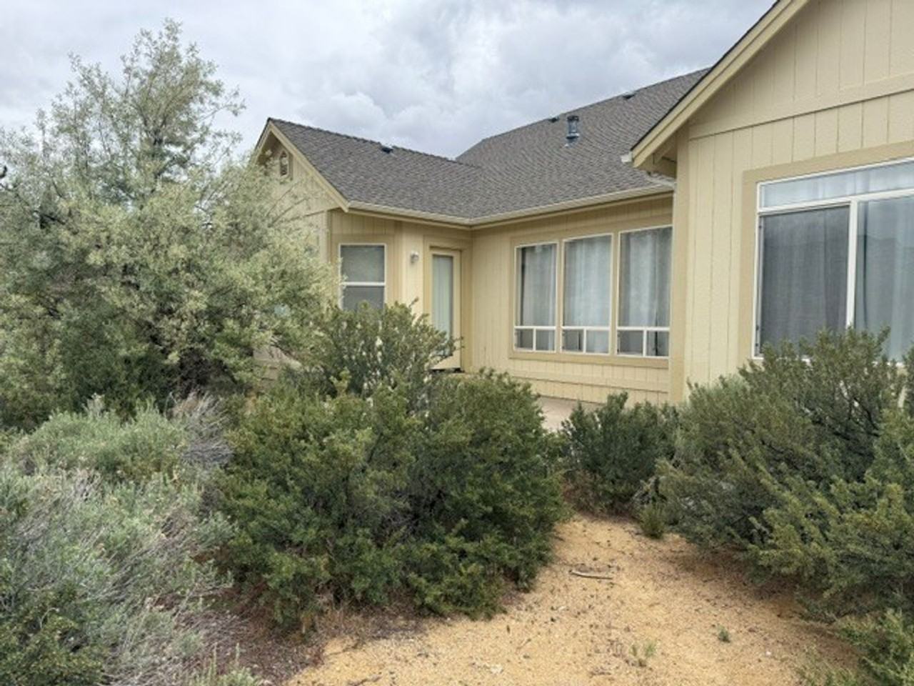 3524 Silverado Dr - Photo 2 of 30