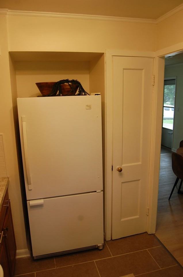368 S 47th St - Photo 7 of 18