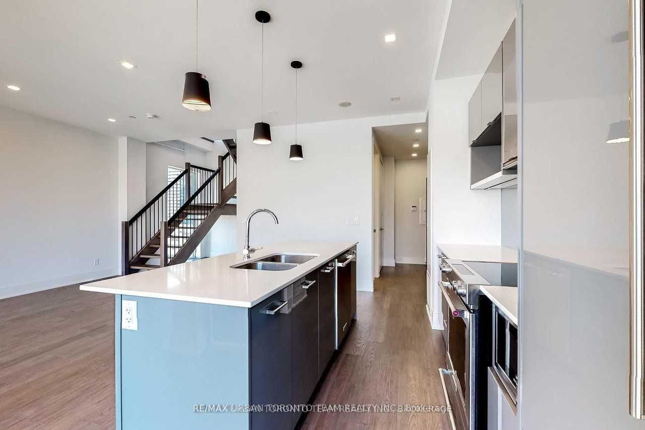 435 Richmond Street West - Photo 5 of 16