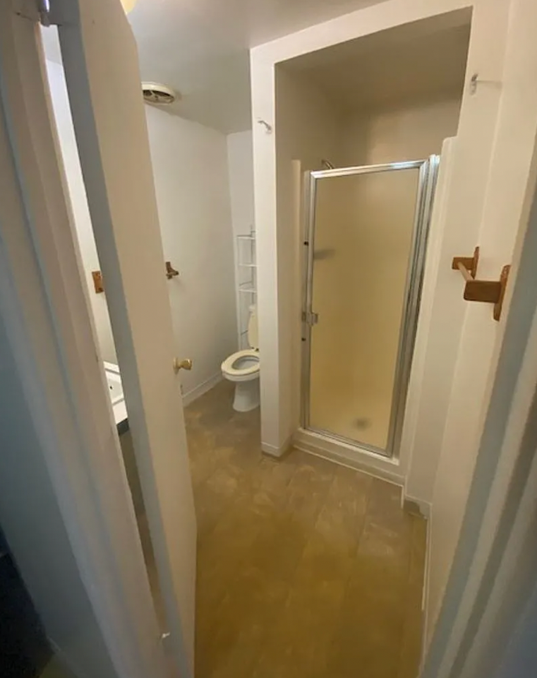 Club Apartments - Photo 6 of 16