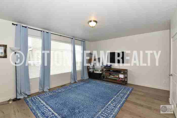 1632 N Apache Rd - Photo 4 of 28