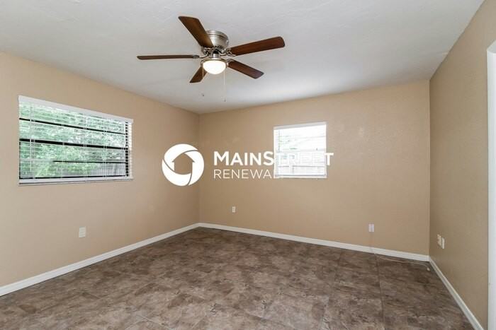 515 65th Avenue Dr W - Photo 7 of 16