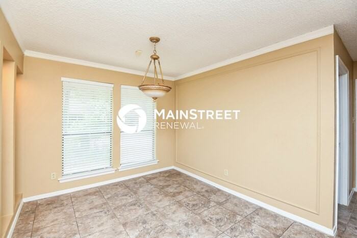 4614 Branchview Dr - Photo 4 of 16