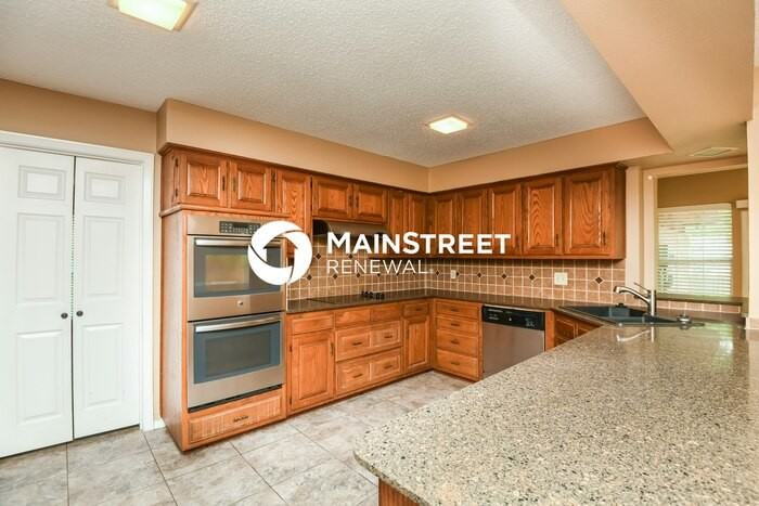 4614 Branchview Dr - Photo 5 of 16