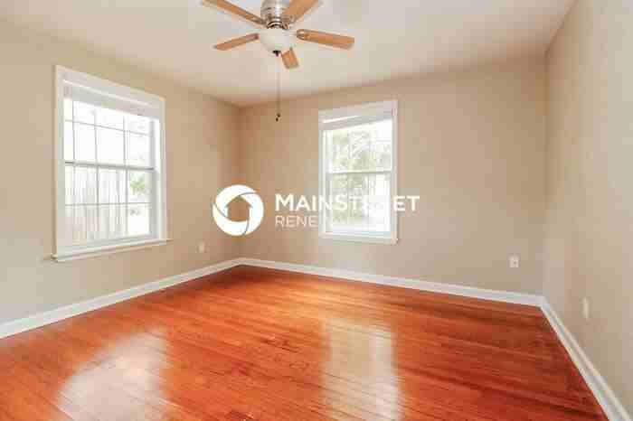 1414 Turner St - Photo 7 of 15