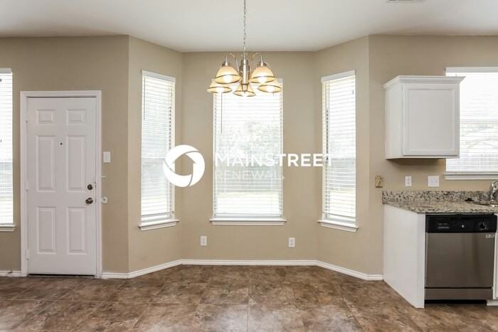 8926 Westcreek - Photo 6 of 17