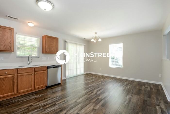 3377 Tinley Park Dr - Photo 7 of 17