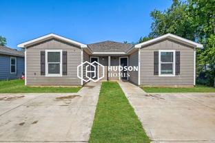 1368 Locust St - Photo 1 of 1
