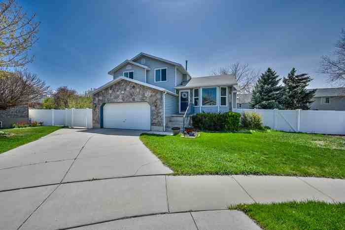 1045 W Ranch Park Dr - Photo 2 of 30